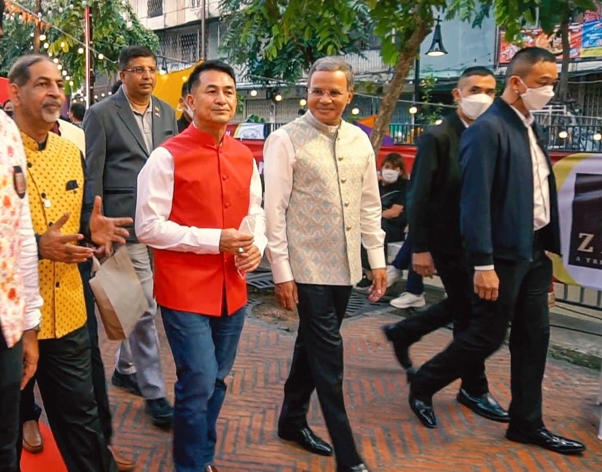 Sunil Kothari, well-known Bangkok business person and long-time Bangkok resident, was one of the sponsors of Deepavali. Kothari is a highly accredited philanthropist in Thailand and in India. His participation in the Deepavali celebrations is very much part of his wider community support initiatives